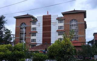 समाचार हटाउने आदेशविरुद्ध आज दर्जन बढी वकिलले बहस गर्दै