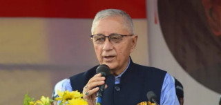 शेखर कोइरालाले गरे आफू निकट पदाधिकारीहरूसँग छलफल