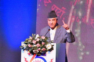 ज्ञानेन्द्र संवैधानिक राजा बन्न लायक छैनन्, बरु राप्रपाले पार्टी सभापति बनाए हुन्छ : देउवा