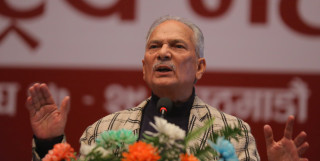 भूराजनीतिक अवस्थामा हामीले सङ्कीर्ण गुटगत र दलगत चिन्तनभन्दा राष्ट्रिय हितको लागी सहकार्य गर्नुपर्छ:  बाबुराम भट्टराई