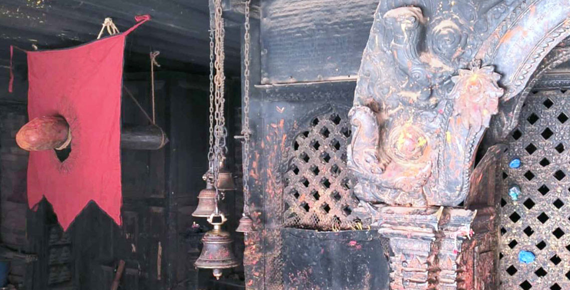प्रेम र यौनको प्रतीक, भक्तपुरमा होली