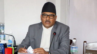 महाप्रसाद अधिकारीको गभर्नरको कार्यकाल पुरा, राष्ट्र बैंकबाट लिदै बिदा