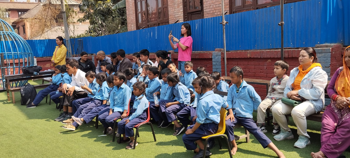 सानो उमेरमा ठूलो मनः लक्ष्यजीत र समृद्धिको अनाथ बालबालिकालाई सहयोग