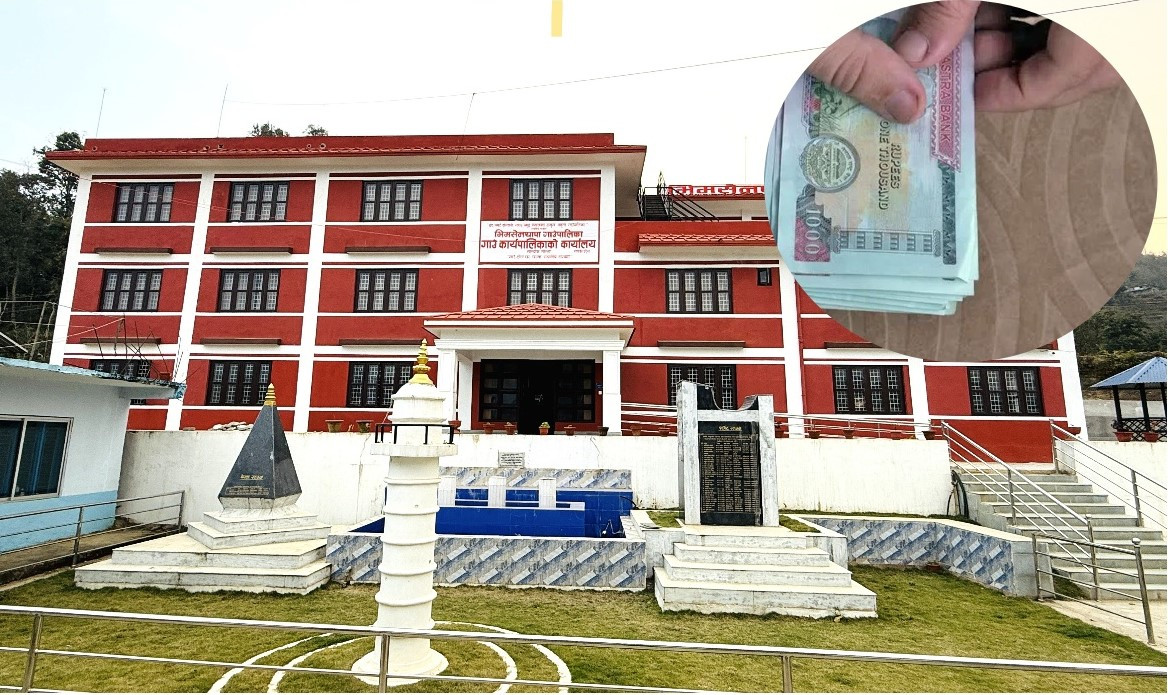 गोरखाको भीमसेनथापा गाउँपालिकामा डढेलो नियन्त्रण प्रयास : पातपतिंगर संकलन गर्नेलाई नगद पुरस्कार