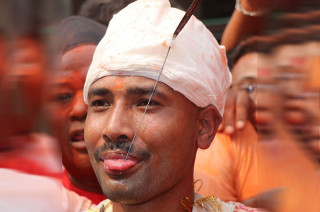 वैशाख २ गते सुजनले तेस्रोपटक जिब्रो छेड्ने