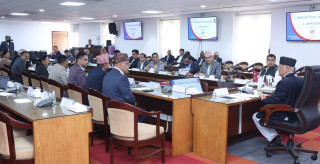 आजै शिक्षकहरूको माग सम्बोधन गर्न मन्त्रिपरिषद्को आकस्मिक बैठक बस्दै