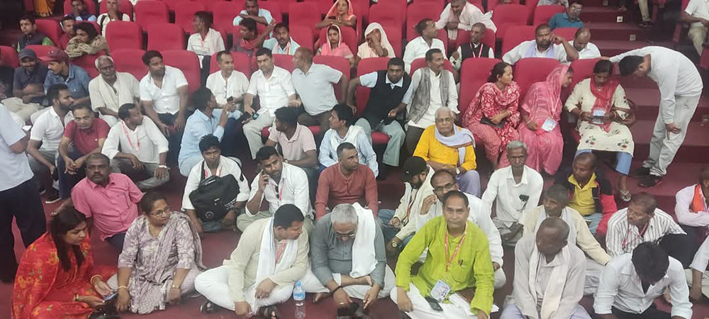 dhanusha-uml-lafada-१.jpg