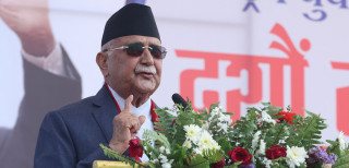 भाग्न हेलिकोप्टरको सुविधा दिन्छु भन्नेको कुचेष्ठालाई धुलोपिठो बनाउन अग्रभागमा एमाले रहन्छ : प्रधानमन्त्री