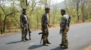 भारतमा नक्सलवादी विद्रोहीको आक्रमणमा वरिष्ठ प्रहरी अधिकारीको मृत्यु