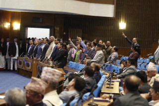 ‘संसद्काे गतिरोध खुलाउन दुई बुँदे सहमतिको ड्राफ्ट तयार’