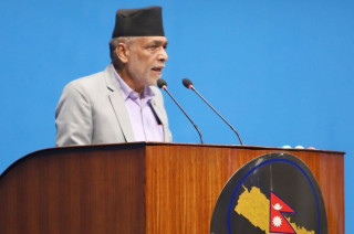 ६० हजार टन युरिया मल कलकत्ता बन्दरगाहमा रोकियो