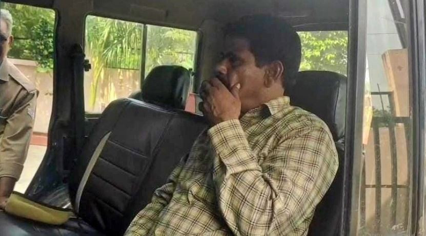 ७ कक्षामा पढ्ने छात्रालाई प्रिन्सिपलको ‘लभ लेटर’, बिहे गर्न दबाब