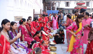 वसन्तपुरमा सामूहिक कुमारी पूजा