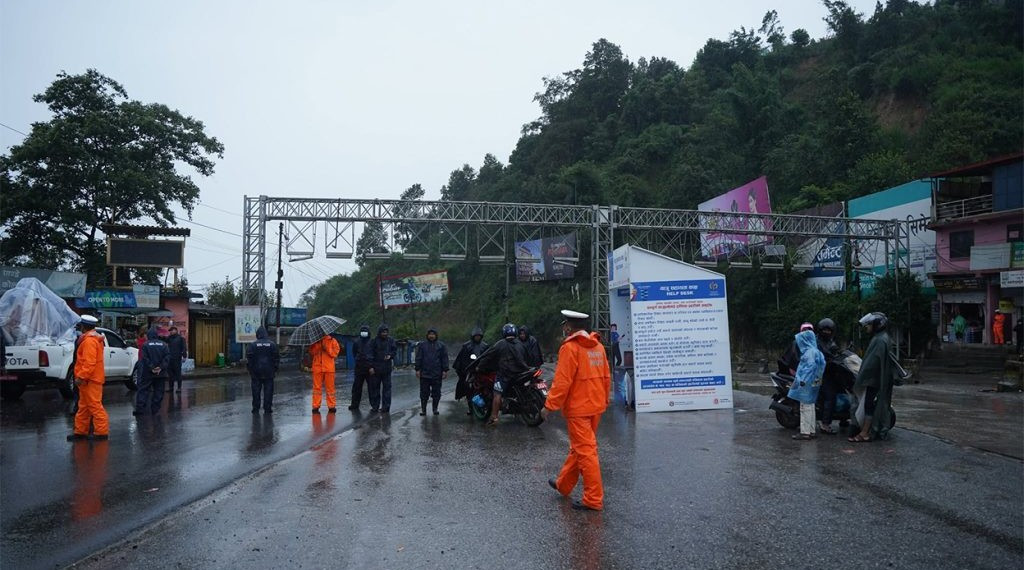 नागढुङ्गामा ५ बजेभित्र पुग्ने गाडीलाई मात्र प्रस्थानका लागि अनुमति  दिइने