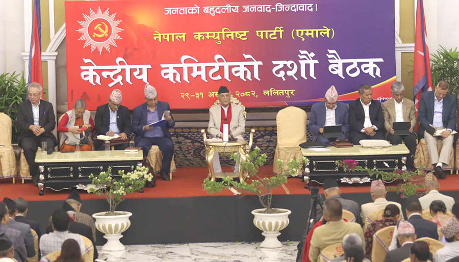 एमाले सधैंका लागि सरकारबाट हट्‌यो भन्ने भ्रम नपाले हुन्छ : ओली
