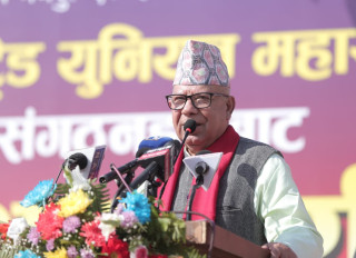 अब पुरानो पार्टीको धङधङीबाट मुक्त हुनूस्ः माधव नेपाल