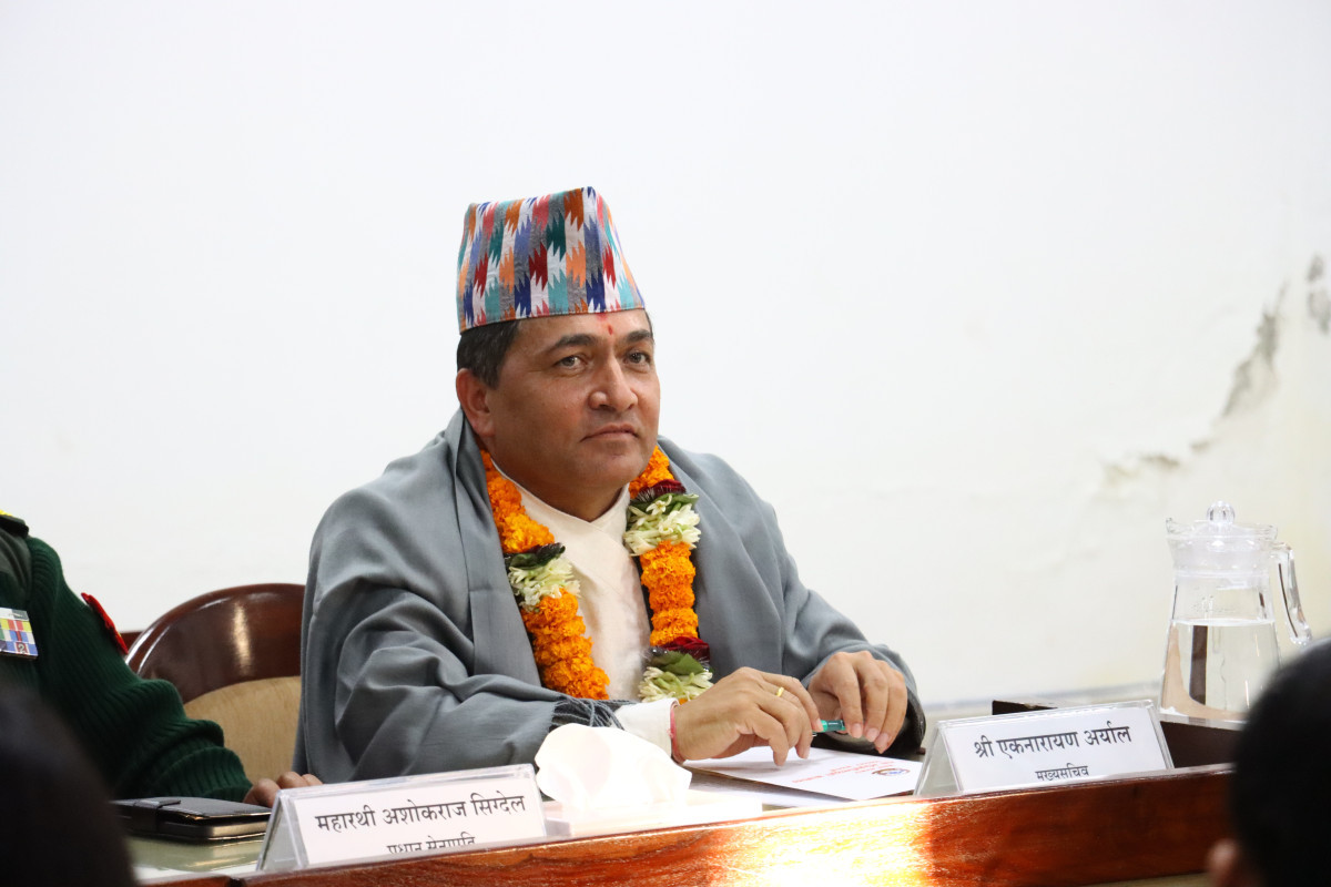 प्रशासन चलाउने शक्ति पदमा नभई विश्वासमा हुन्छः मुख्यसचिव अर्याल
