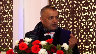 १५ औं महाधिवेशनमा सभापतिमा प्रतिष्पर्धा गर्ने गगन थापाको घोषणा