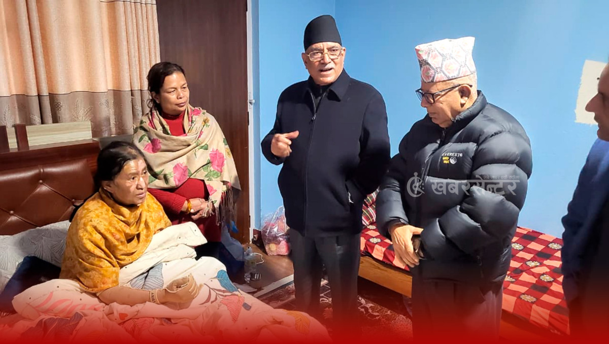 डल्लु पुगेर प्रचण्ड र माधवले लिए झलनाथ पत्नी चित्रकारको स्वास्थ्य अवस्थाबारे जानकारी