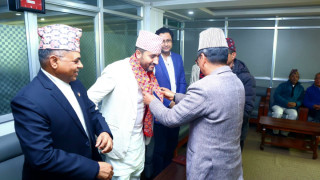सरकारी राजनीतिक संवाद टोली राप्रपा पार्टी कार्यालयमा (तस्बिरहरु)