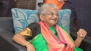 १०० वर्षीया डाक्टर, जसले दिइन् घर बेचेर अस्पताललाई ३ करोड ४० लाख दान