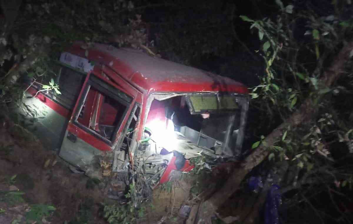 शङ्खरापुर बस दुर्घटनामा मृत्यु हुनेको सङ्ख्या ५ पुग्यो