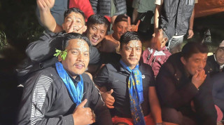 मितेरी परम्परा जोगाउँदै धार्चे, २० जोडीले लगाए मित