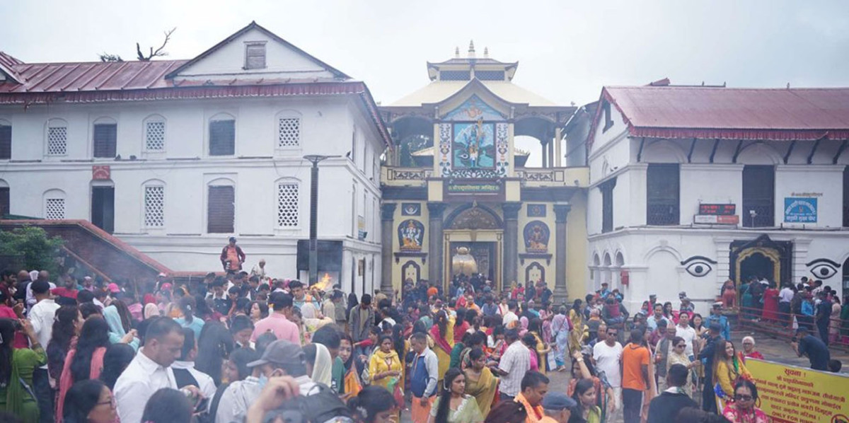 पशुपति क्षेत्रबाट १३८ जना प्रहरीको नियन्त्रणमा