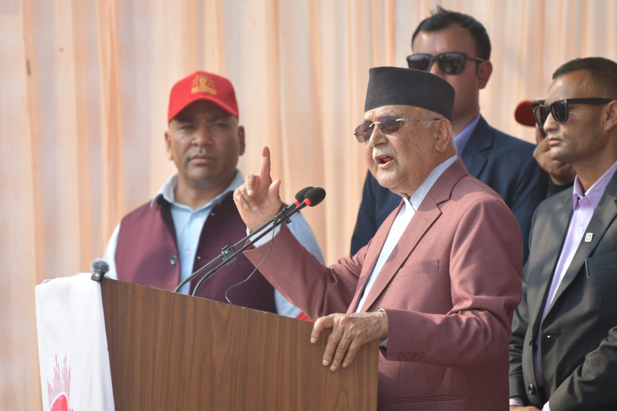 झापामा केपी ओलीः ‘जहाँ उभियो, त्यहीँ एमालेको विकास देखिन्छ’