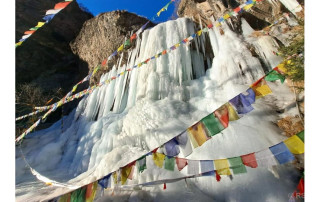 धार्मिक महत्वको लुङबुक गुफा