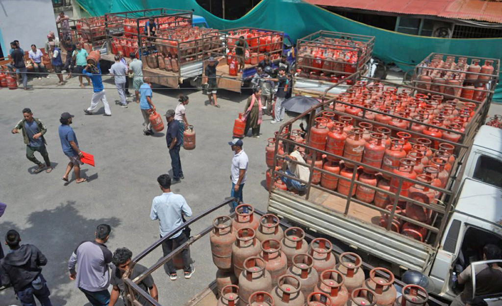 उपत्यकाको ग्यास आपूर्ति सहज बनाउन भोलिदेखि २ सय ट्रक परिचालन गरिने