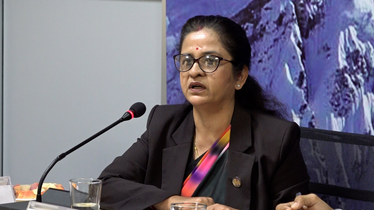 उद्योगमन्त्रीको आरोप, ‘उद्योगीको प्रभावमा कर्मचारीतन्त्र चलेका छन्, मलाई काम गर्न अफ्ठ्यारोमा पारे’